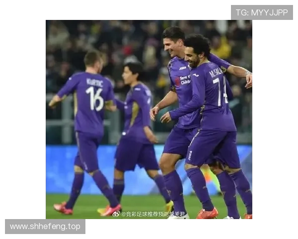 佛罗伦萨逆转战胜十人科莫 法乔利进球莫拉塔染红